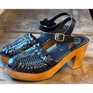 NWOT Ecote woven Leather wooden heel clog